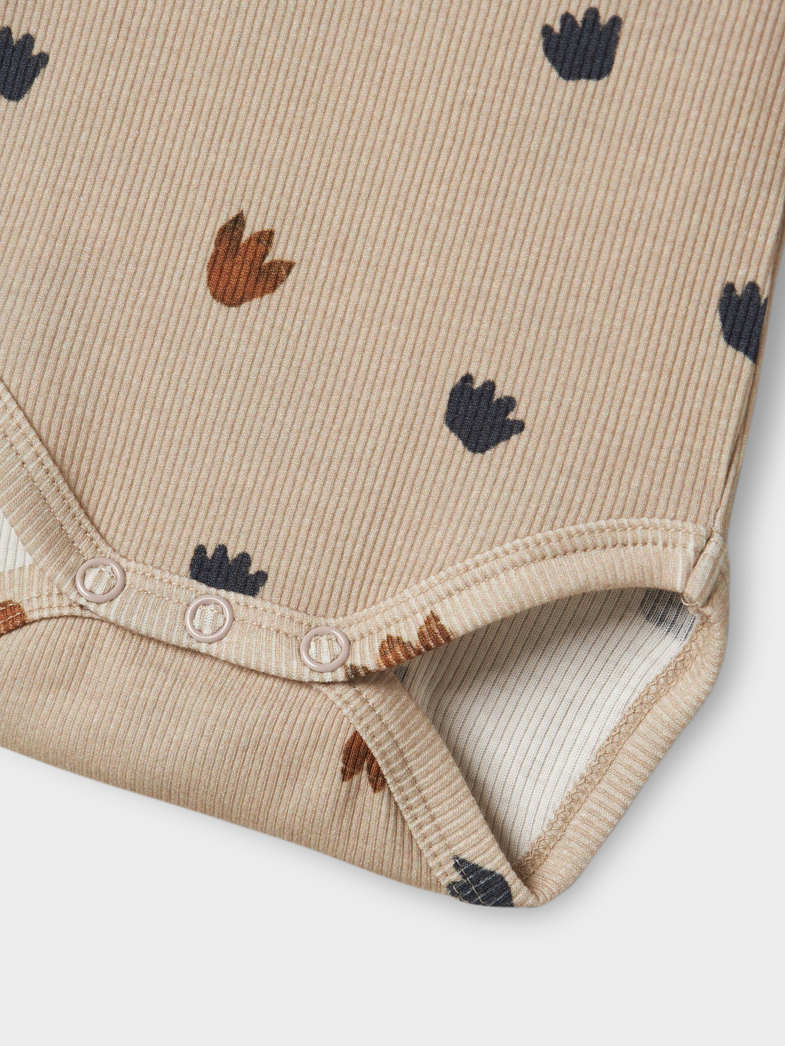 model_shot-front_full